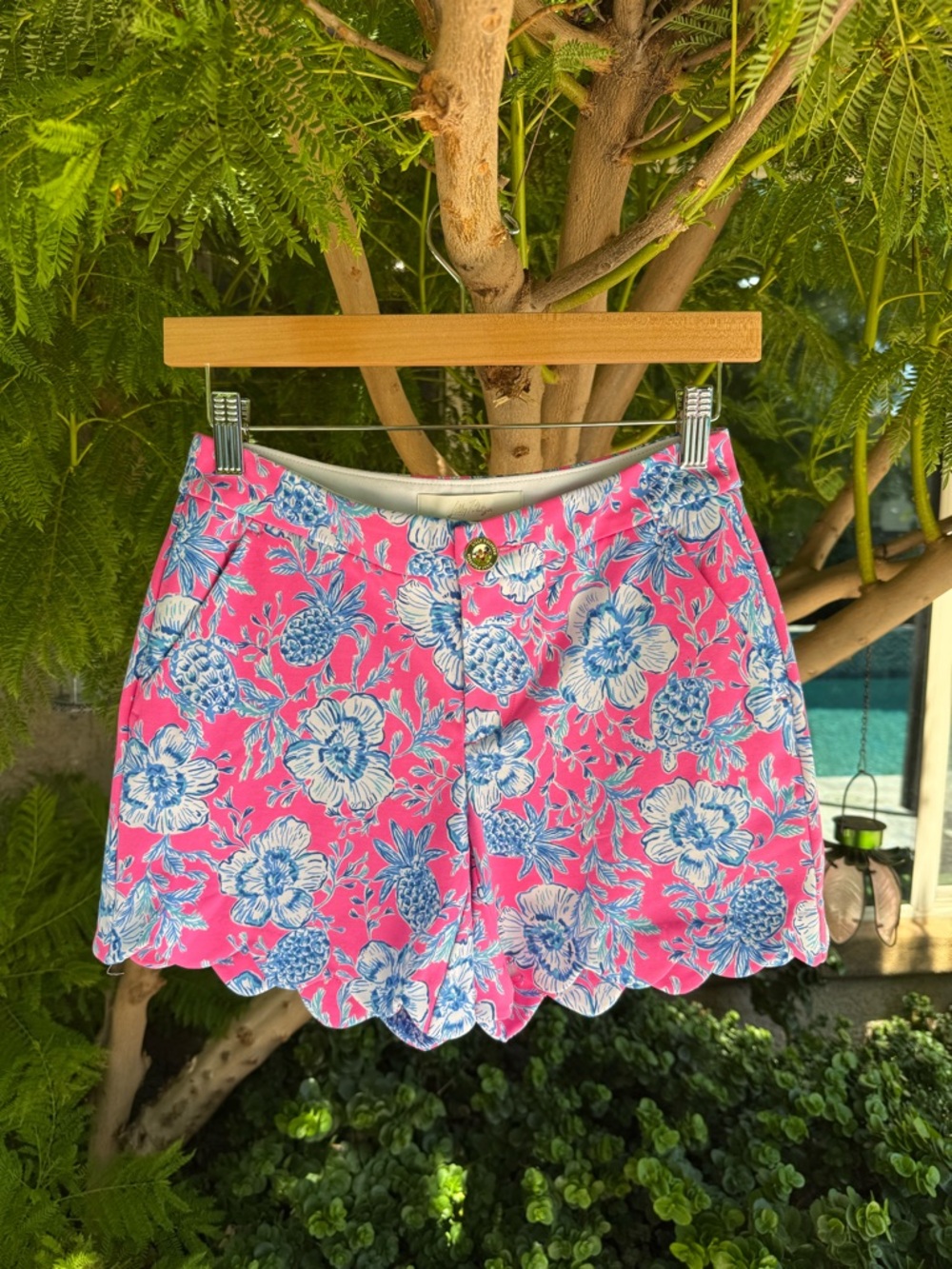 Lilly Pulitzer Buttercup Scalloped Floral Shorts Pink NWT Size 00
